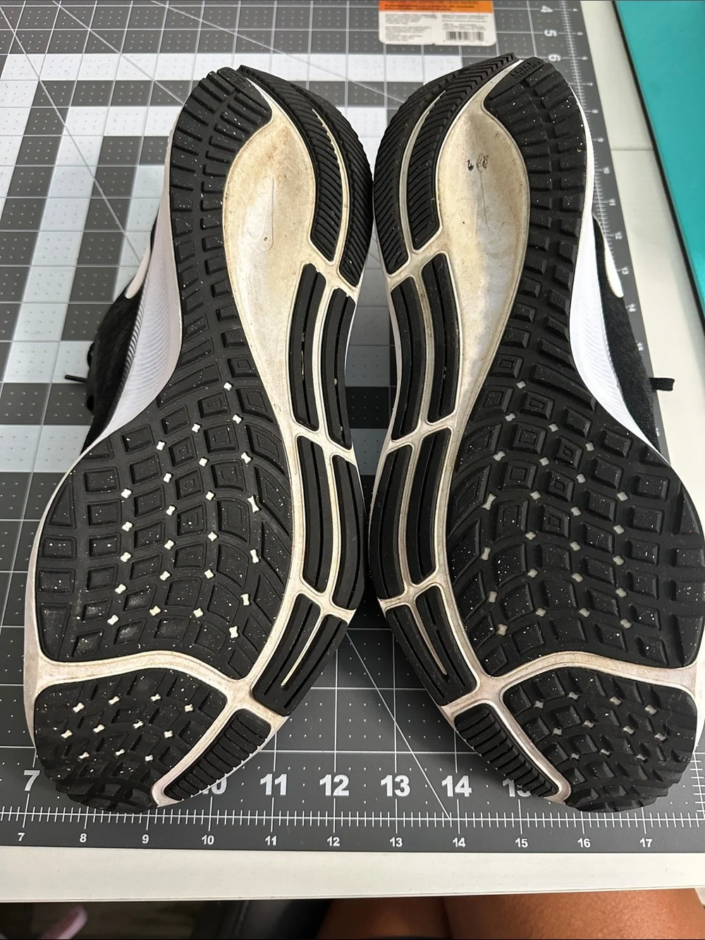 Nike Zoom Pegasus 37 Black and White Casual Running Sneakers-11.5